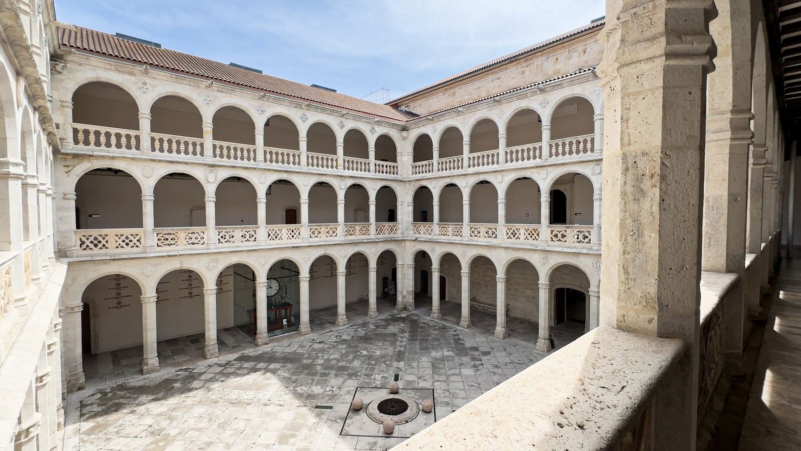 Palacio de Santa Cruz