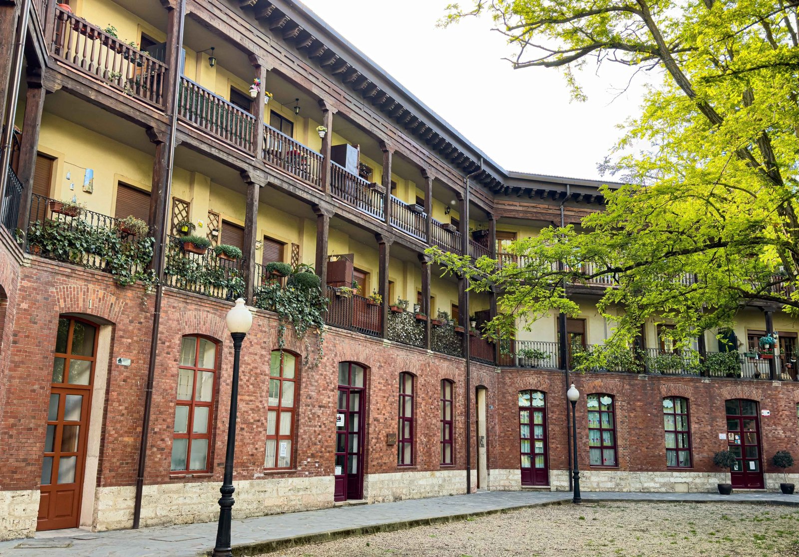 Plaza del Viejo Coso scaled