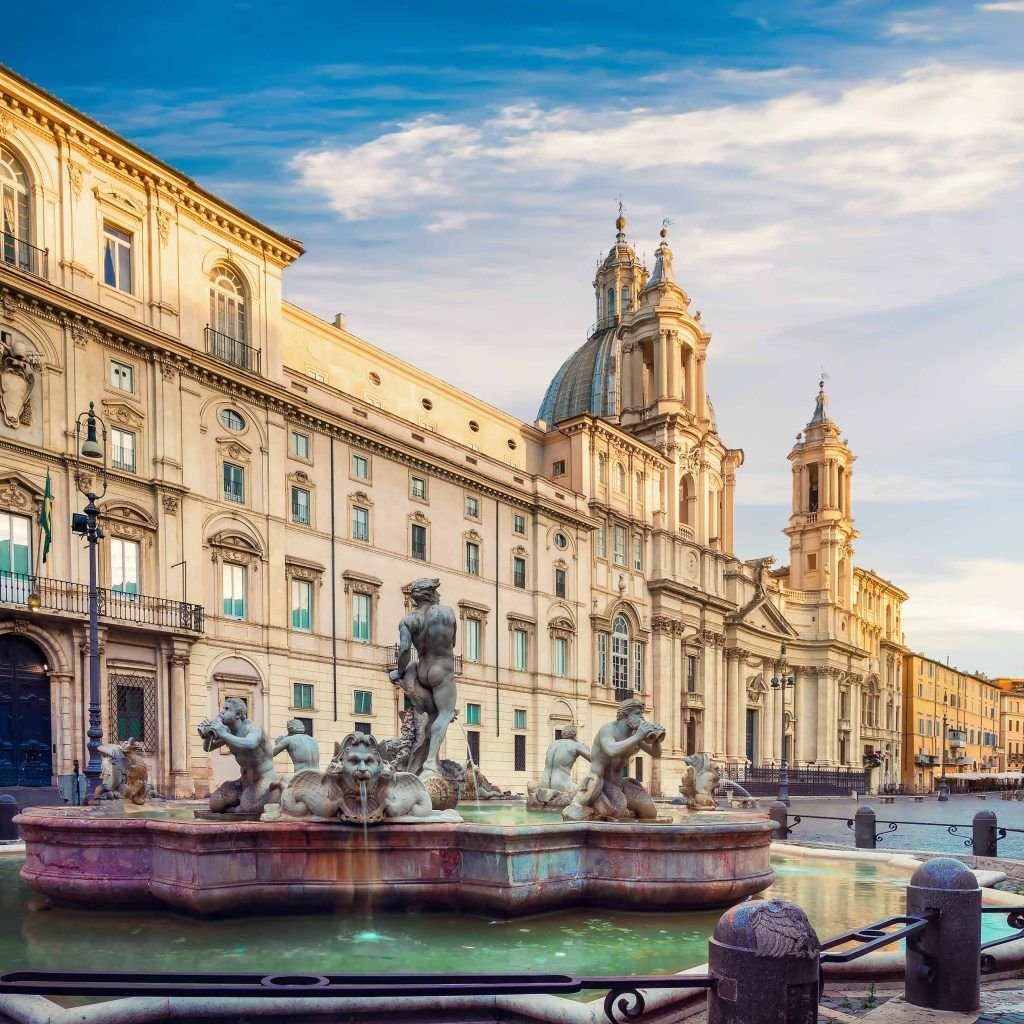 Piazza Navona en Roma con sus fuentes