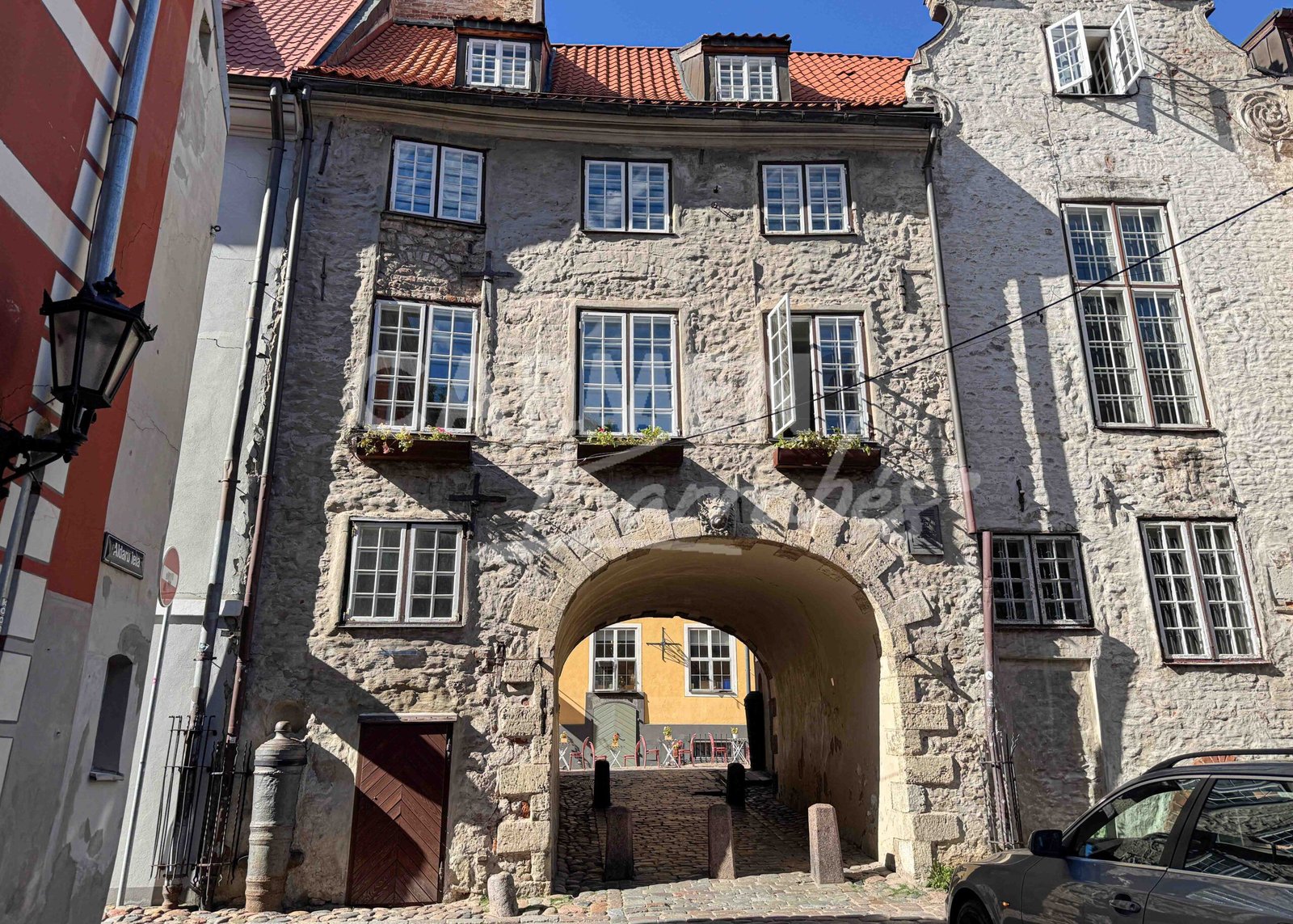 Puerta Sueca Riga scaled