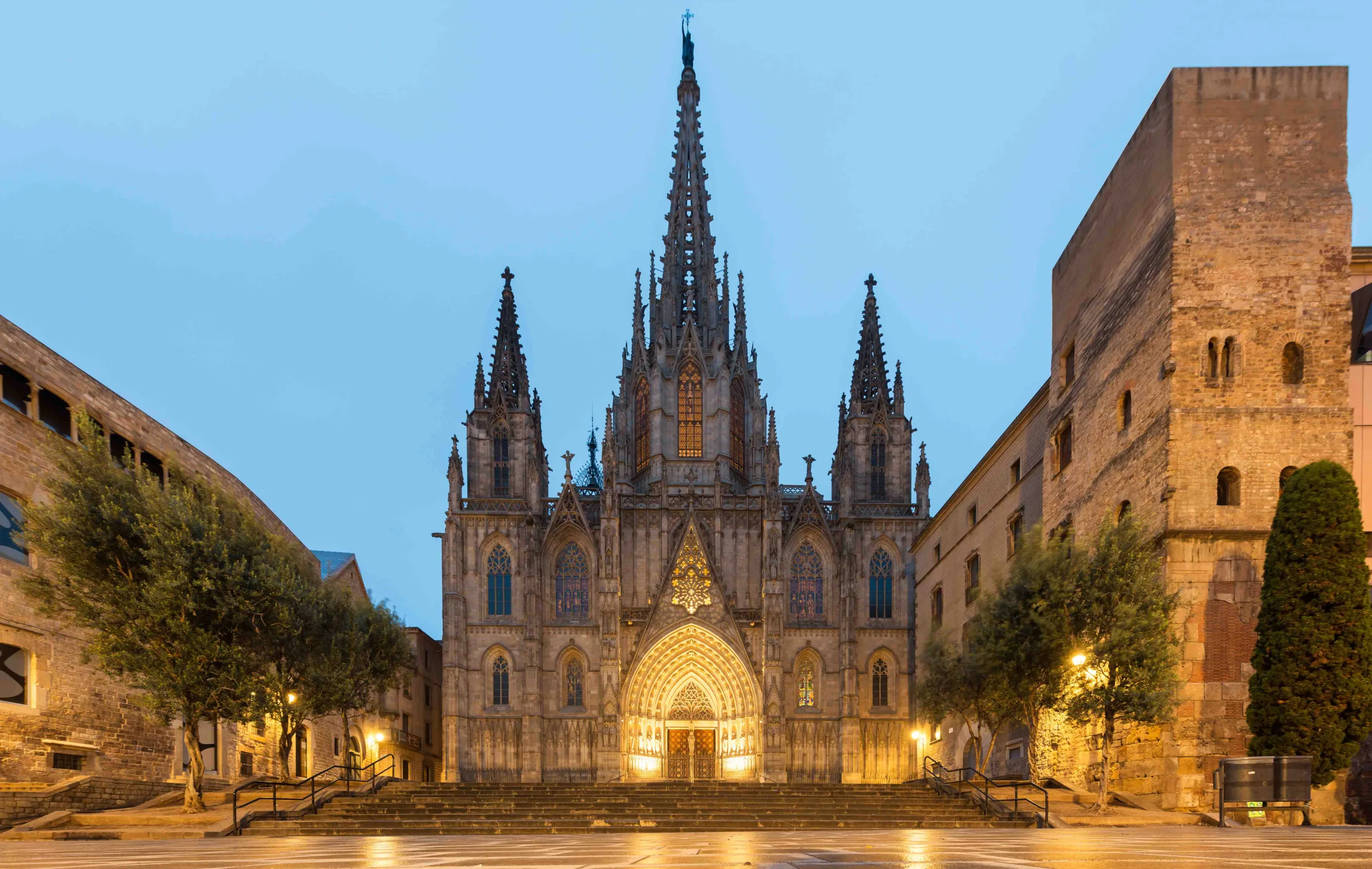 catedral de Barcelona scaled