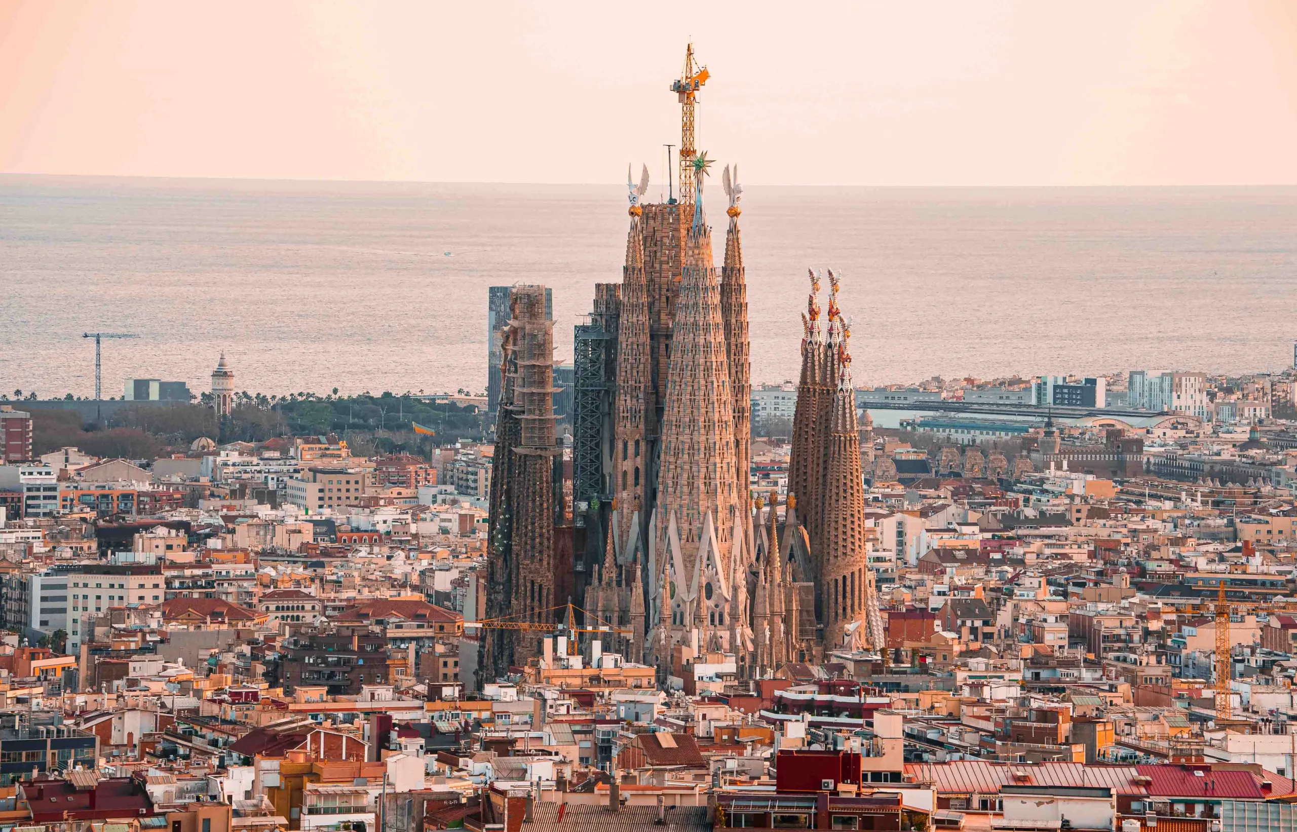 sagrada familia barcelona scaled