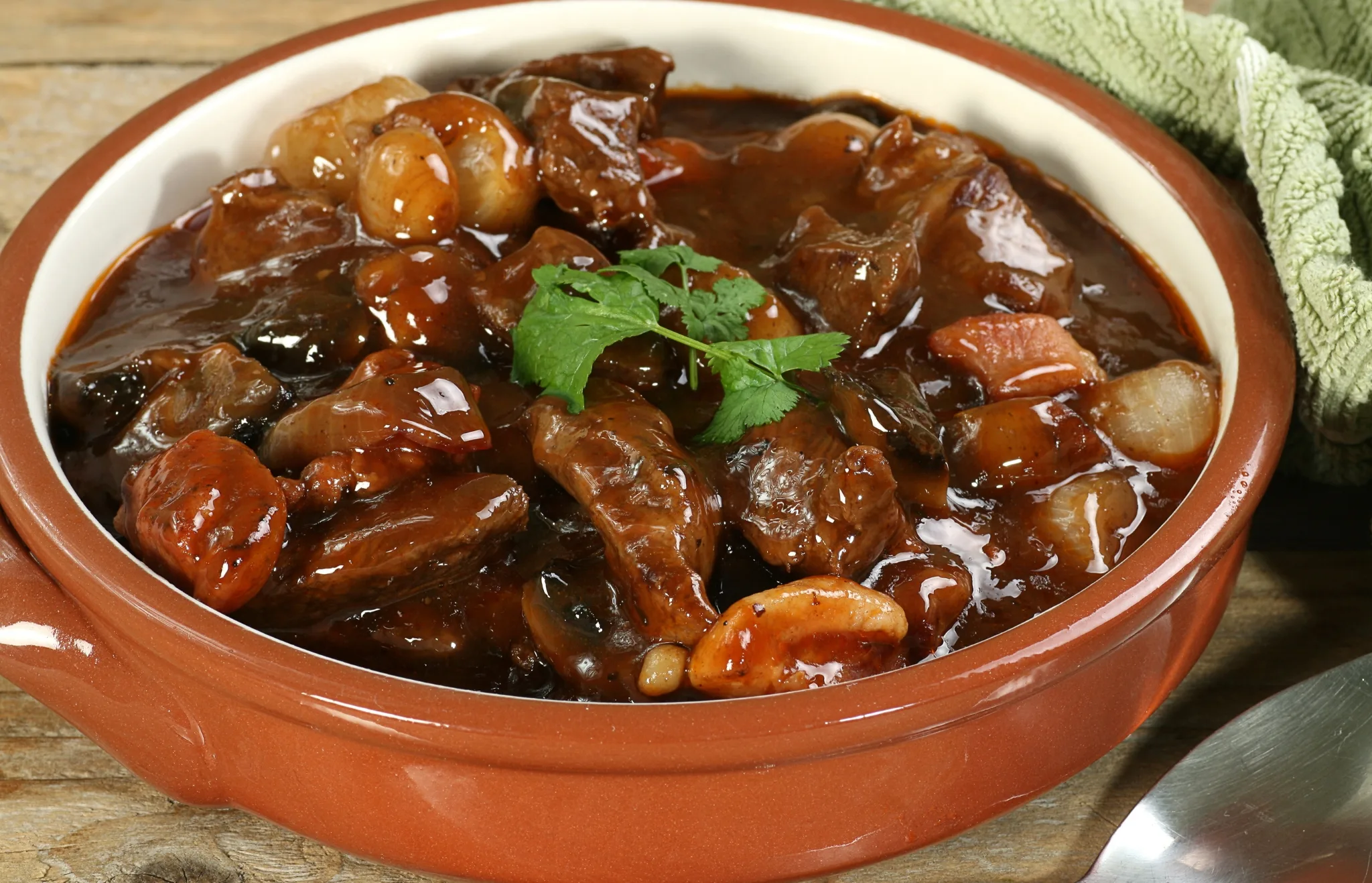 guia completa para viajar a francia BOEUF BOURGUIGNON