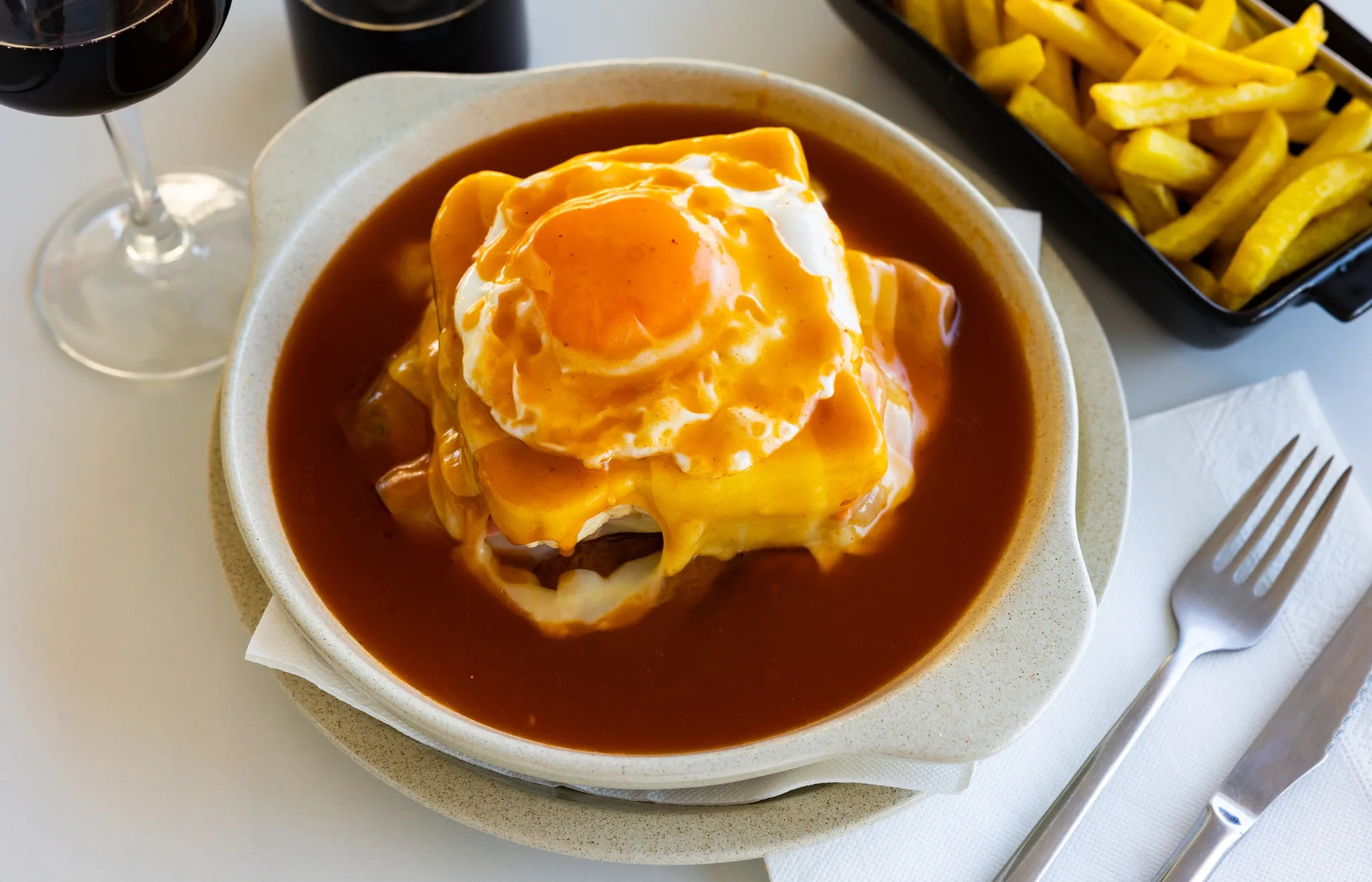 guia completa para viajar a portugal FRANCESINHA