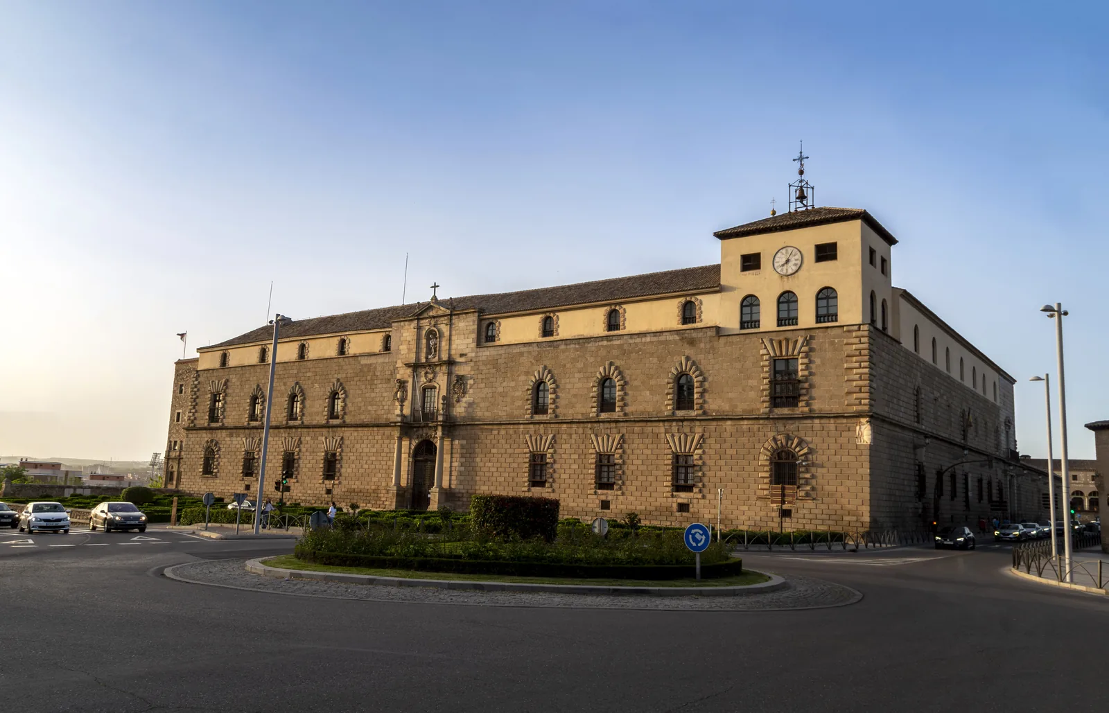 Fachada renacentista del Hospital de Tavera de Toledo